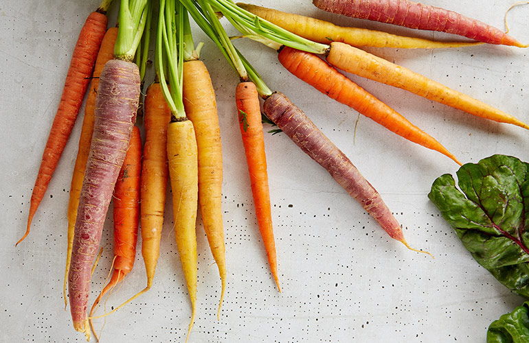WANT HEALTHY SKIN? EAT MORE CARROTS